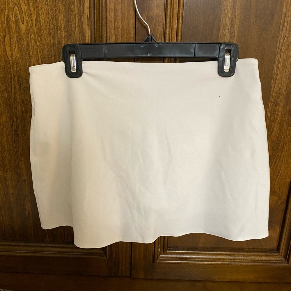 White Nike tennis skirt